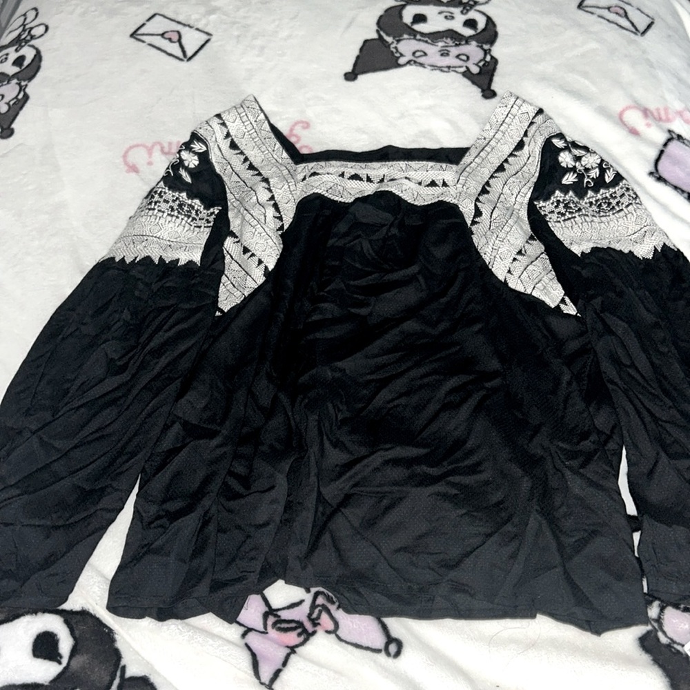 Black and white Blouse